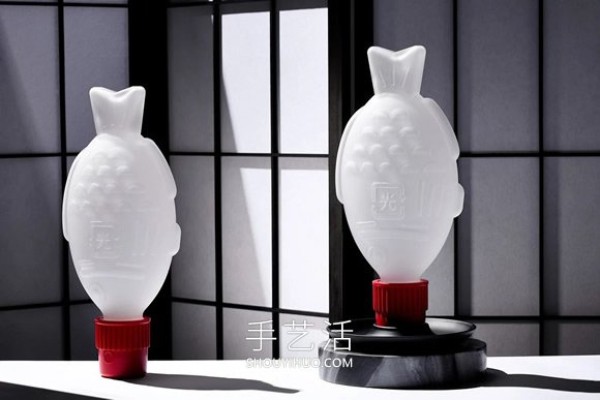 The small fish soy sauce bottle turns into a table lamp! Designed from the perspective of environmental protection