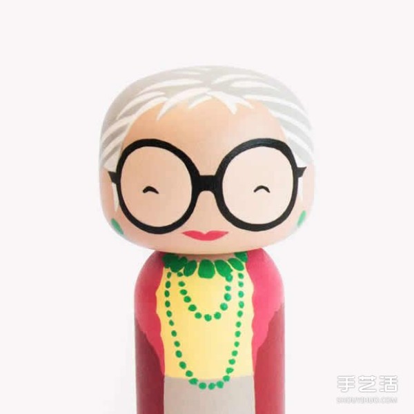 Traditional craftsmanship and modern illustrations combine Japanese wooden dolls Kokeshi