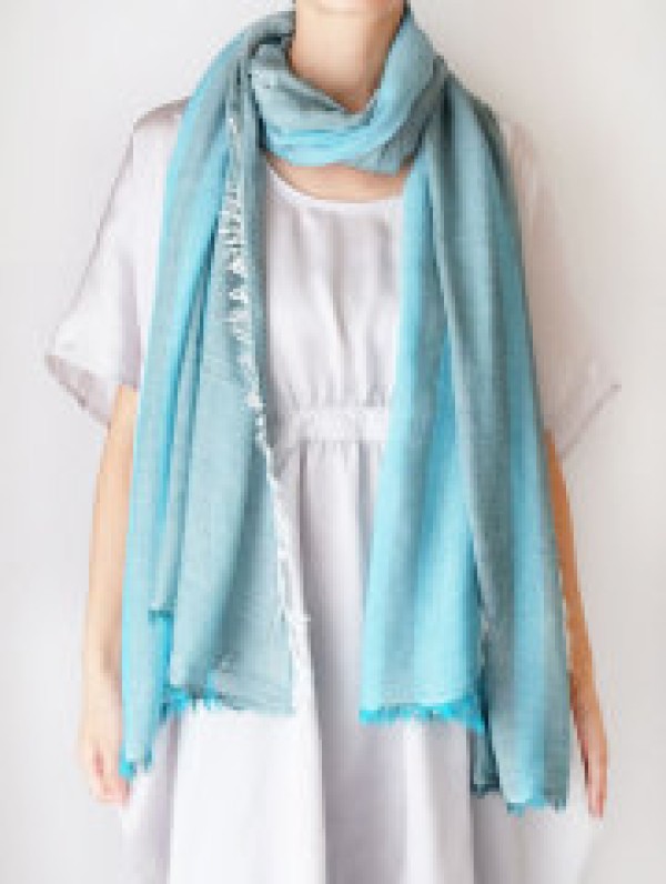 A comprehensive collection of various ways to tie a scarf, and 60 ways to tie a long scarf