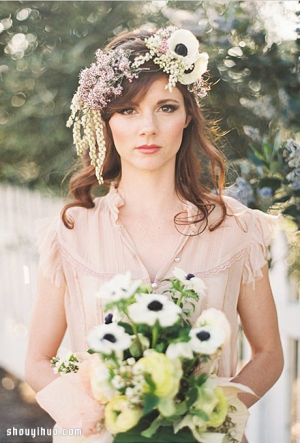 Choose the wedding garland that best suits you according to your personality