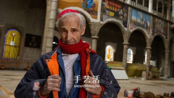 53 years of persistence! The Spanish grandfather built a cathedral by himself