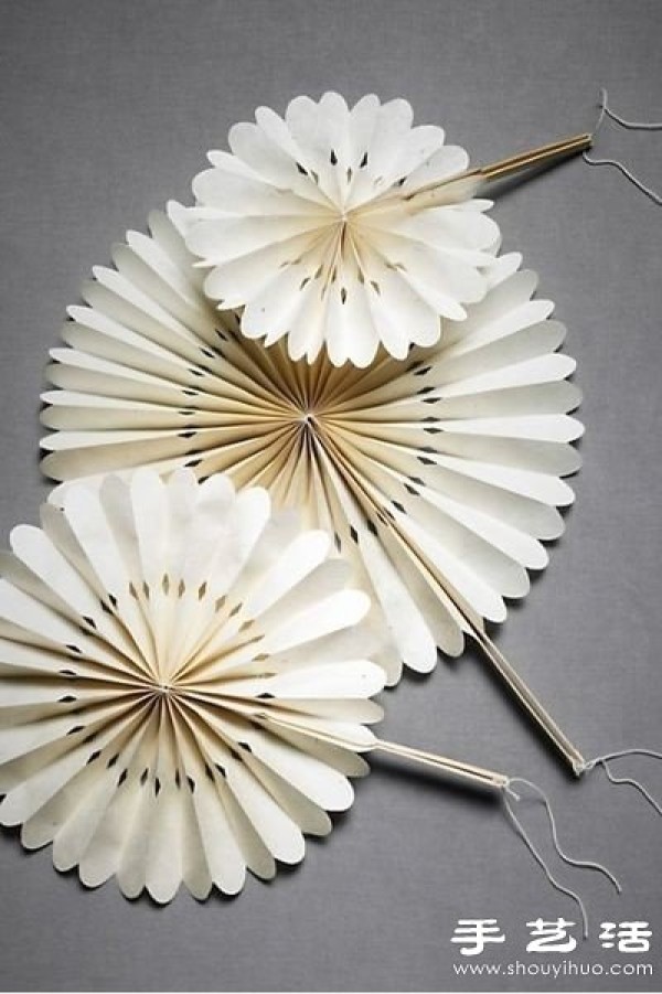 Super beautiful handmade folding paper fan