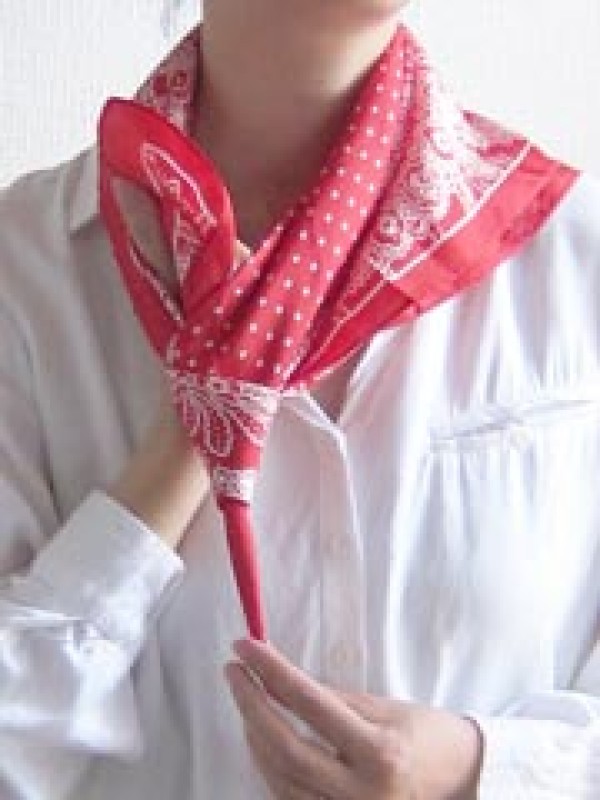 A comprehensive collection of various ways to tie a scarf, and 60 ways to tie a long scarf