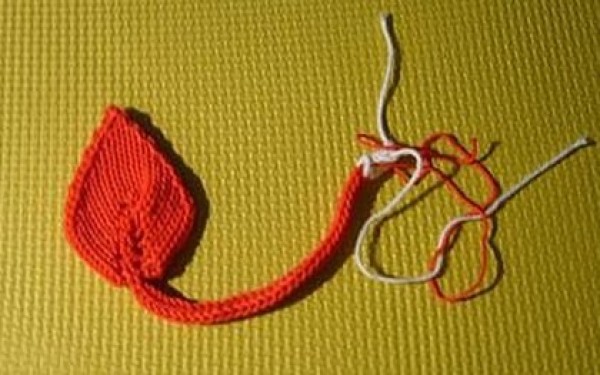 The weaving method of the leaf bag and the tutorial of the stick knitted leaf bag