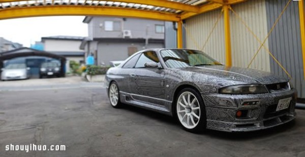 Super eye-catching strange pen painting of a car. How cool is it! 