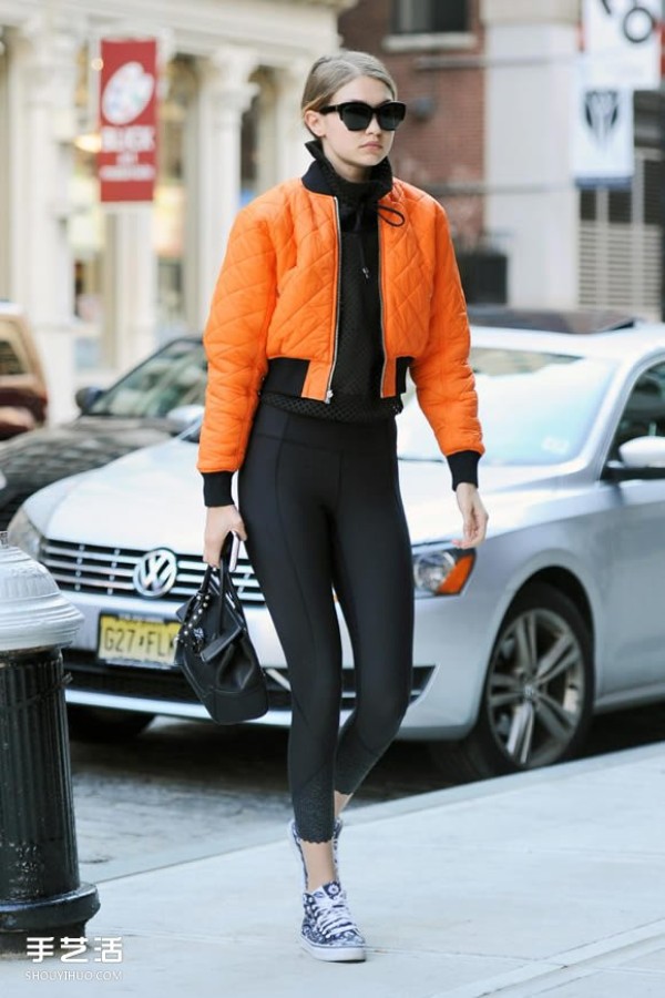 Street Outfit of the Year: Fashion Model Gigi Hadids Fashion Tips