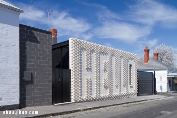 "HELLO" Melbourne street shop decoration design