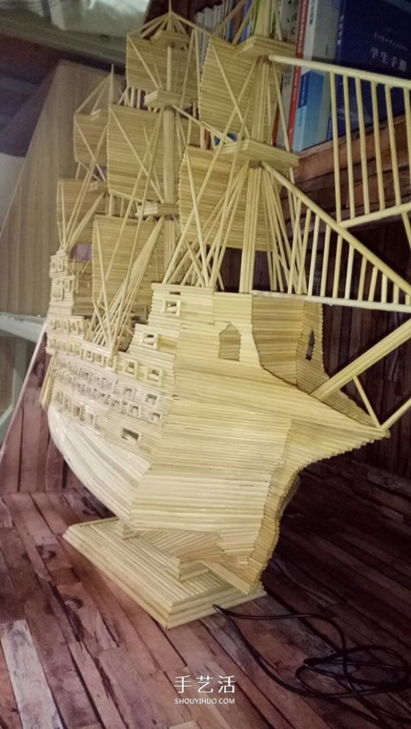 The ancient warship model is hand-made with disposable chopsticks