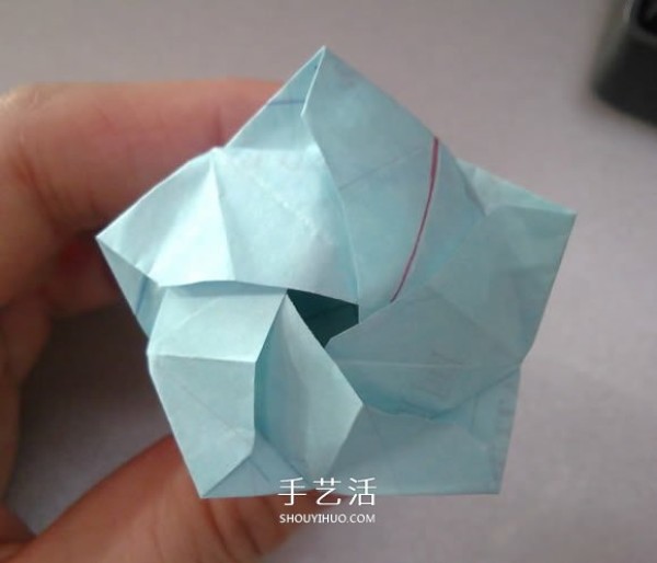 Illustration of how to fold a five-petal rose, it looks better than a Kawasaki rose! 