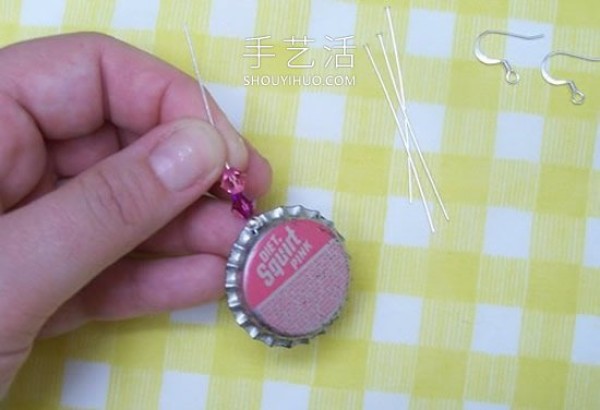 Best for the unruly you! Turn bottle caps into treasures with DIY personalized earrings