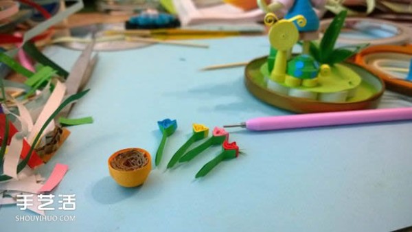 Tutorial on small handicrafts on paper: a little girls beautiful private garden