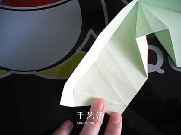 Valentines Day gift box origami tutorial how to fold a heart carton with lid