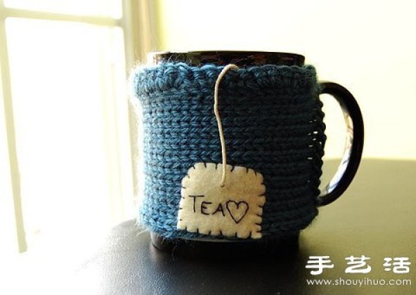 Super cute cup cover woven with wool