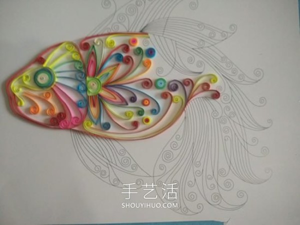 The tutorial for making paper-quilled angelfish is very beautiful