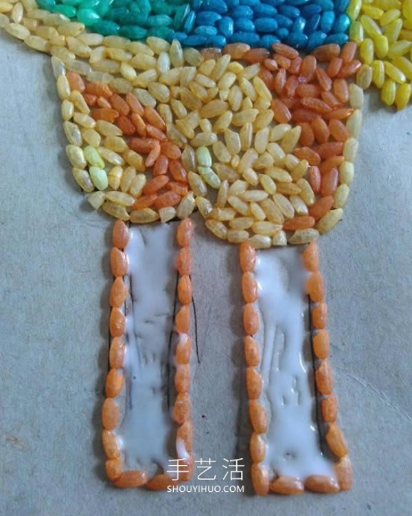 A simple tutorial on how to make a big rooster on rice grains