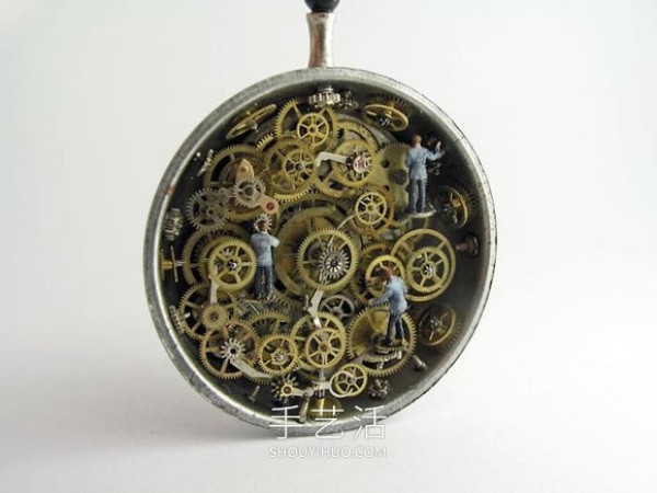 Antique pocket watch transforms into a miniature world! DIY mini fantasy fairy tale of nostalgic objects