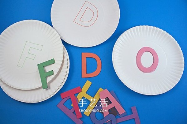 Homemade educational toys let children play letter matching games! 