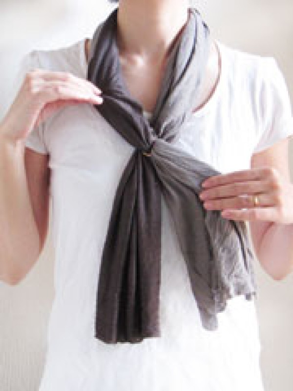 A comprehensive collection of various ways to tie a scarf, and 60 ways to tie a long scarf