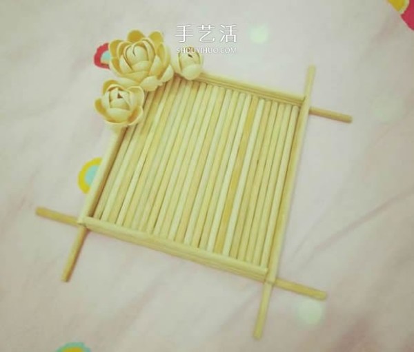 Illustrated Tutorial on Handmade Disposable Chopsticks Storage Plate