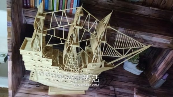 The ancient warship model is hand-made with disposable chopsticks