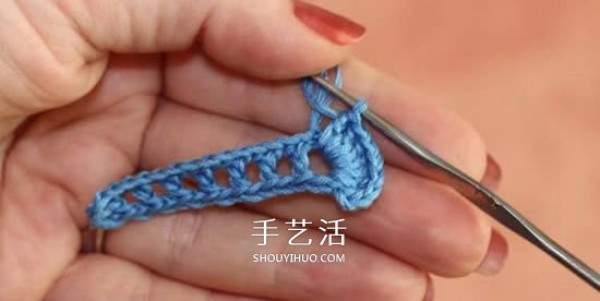 Illustrations of how to crochet dragonflies can be used as beautiful decorations on clothing