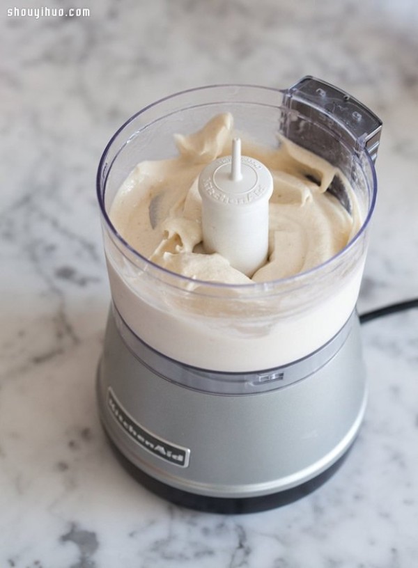 Just use a banana to make healthy low-fat handmade ice cream