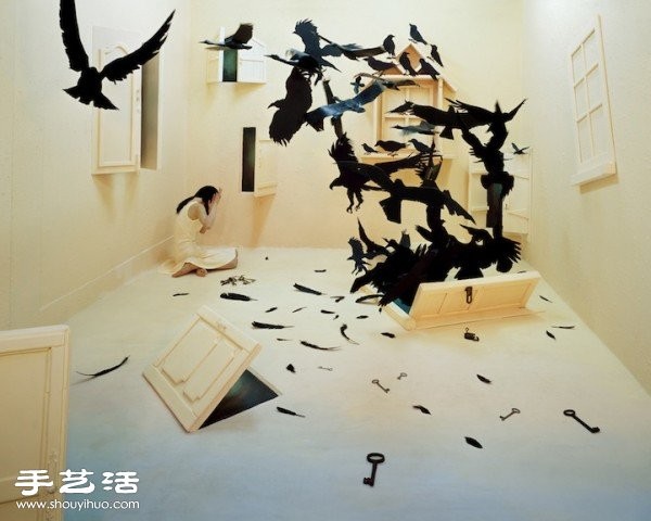 Photographic masterpieces taken by Korean artists in the same room