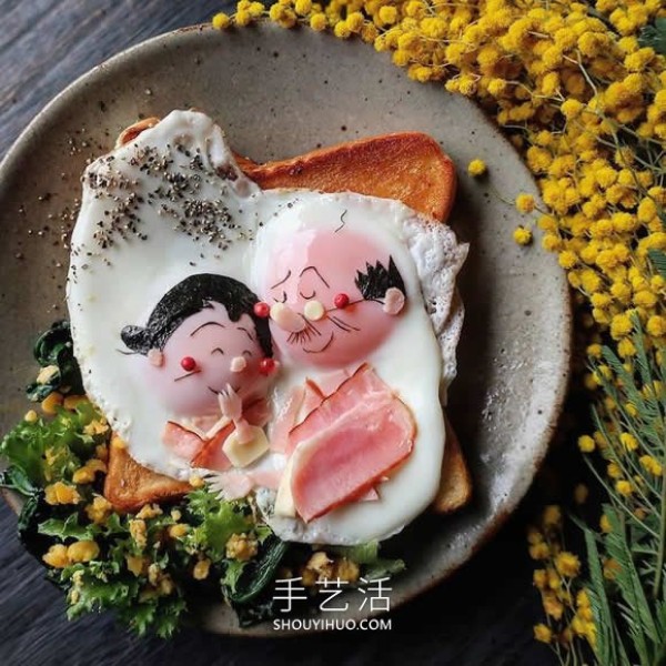 Japanese mother makes fried eggs into cute bento boxes