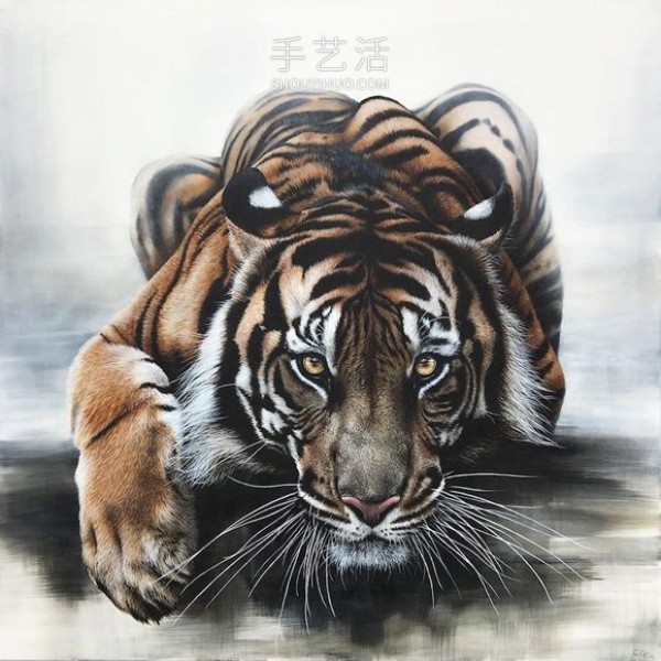 Hyper-realistic oil painting, capturing the wild and natural beauty of wild animals