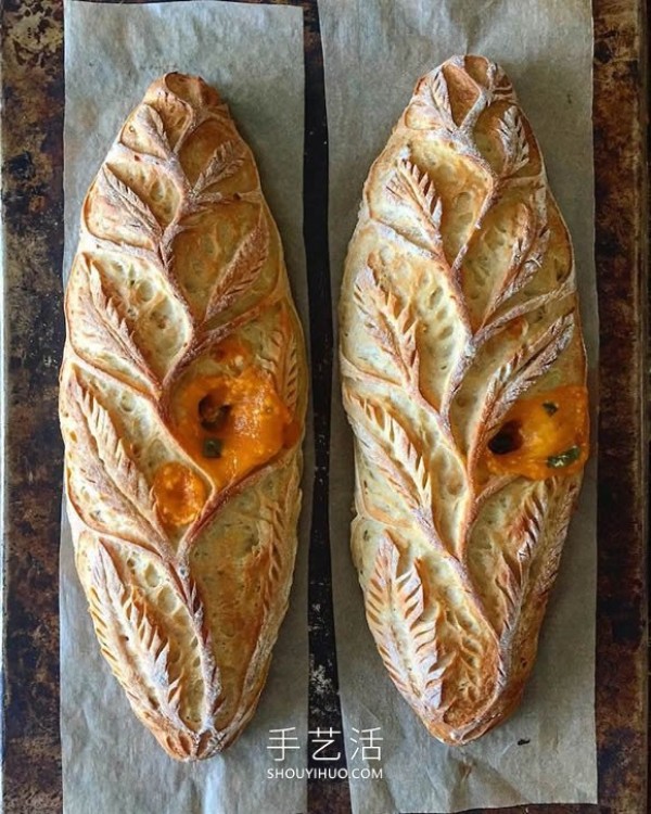 She carved exquisite designs into the bread she made by herself