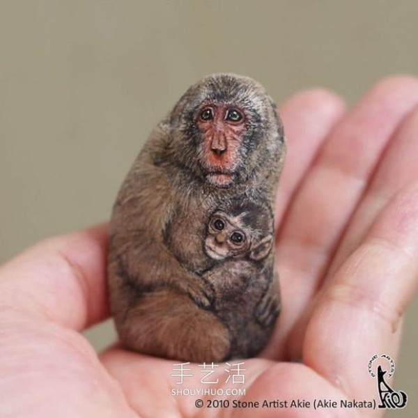 DIY ordinary stones into cute palm-sized animals