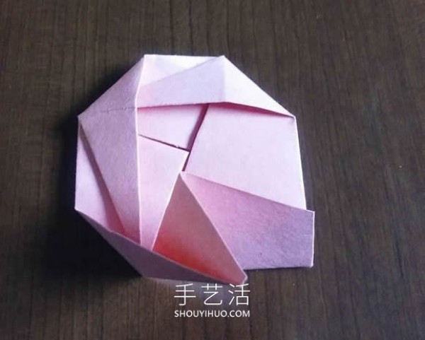 Complex designs can be combined! Simple flat rose origami tutorial