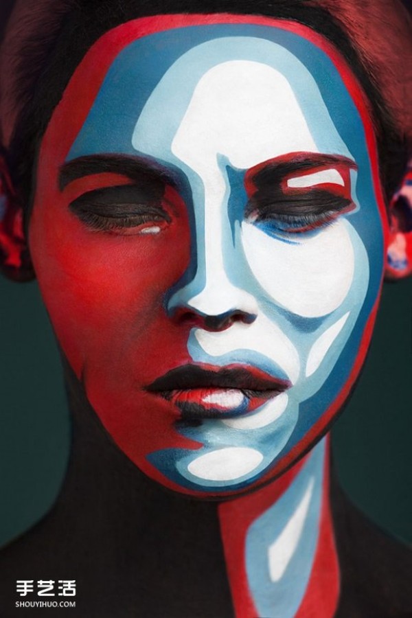 The facial makeup art that becomes three-dimensional and become 2D, see if you will be fooled