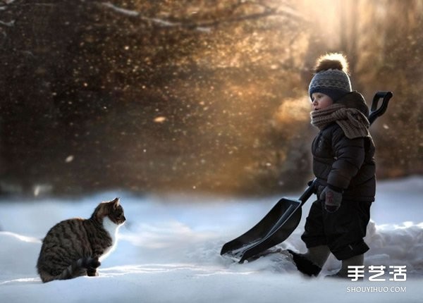 Appreciation of heart-warming photography of a cute little boy and animals