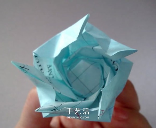 Illustration of how to fold a five-petal rose, it looks better than a Kawasaki rose! 