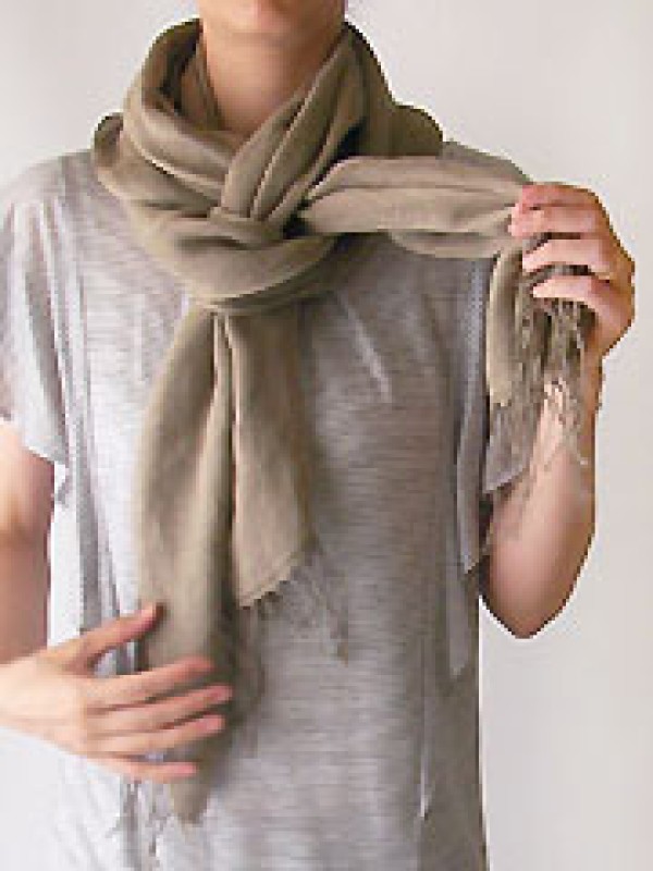 A comprehensive collection of various ways to tie a scarf, and 60 ways to tie a long scarf