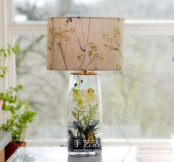 Combine lamps with fairy tale scenes! Beautiful glass jar table lamp DIY