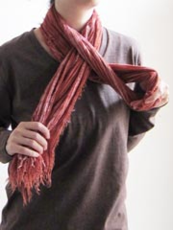 A comprehensive collection of various ways to tie a scarf, and 60 ways to tie a long scarf