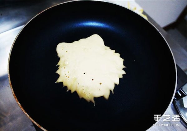 An edible canvas: How to make exquisite hand-painted tiger pancakes