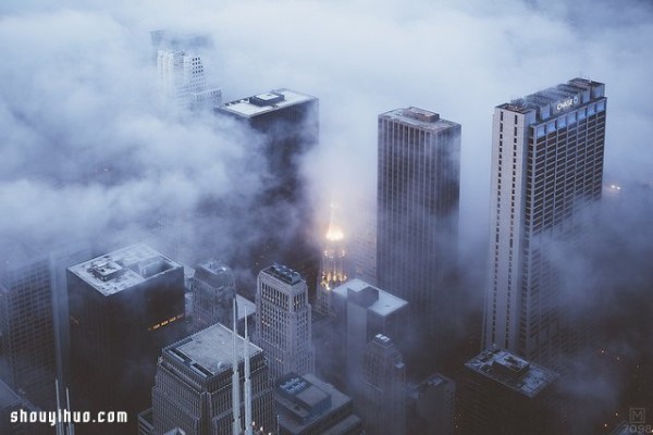 The citys beautiful sigh is shrouded in fog, the windy city of Chicago