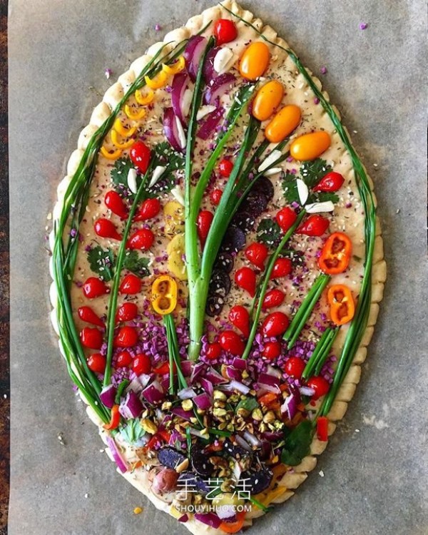 An edible "bread bouquet" made from leftovers and bread