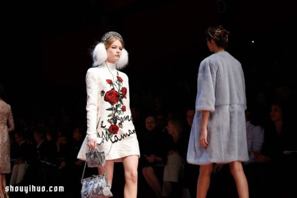 Dolce & Gabbana 2015 Autumn and Winter Fashion: An Ode to Mothers Love