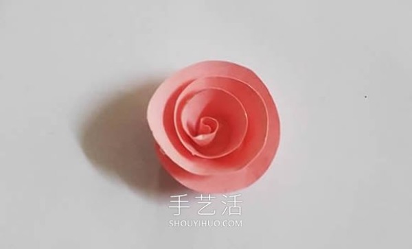 Illustrated tutorial on how to make simple paper rose balls