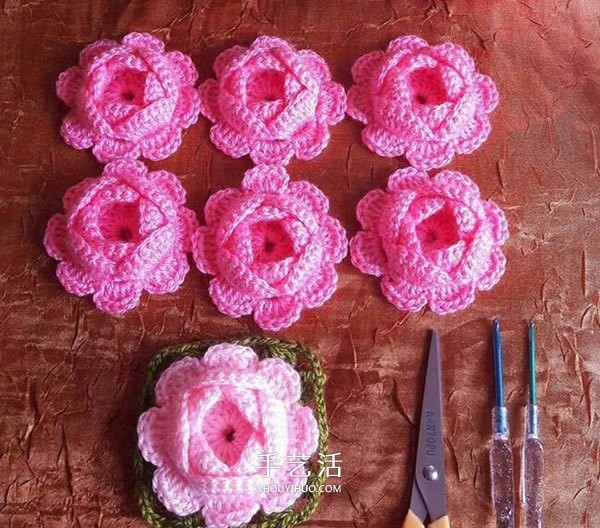 How to crochet three-dimensional flowers and a tutorial on how to crochet three-dimensional flowers