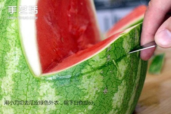 Tutorial on how to make a simple watermelon carving and arranging it into a shark fruit plate