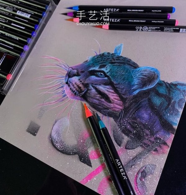 The "glowing" illustrations remind people to protect endangered animals