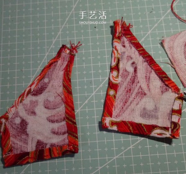 Chou Chou will show you how to make beautiful doll clothes by hand