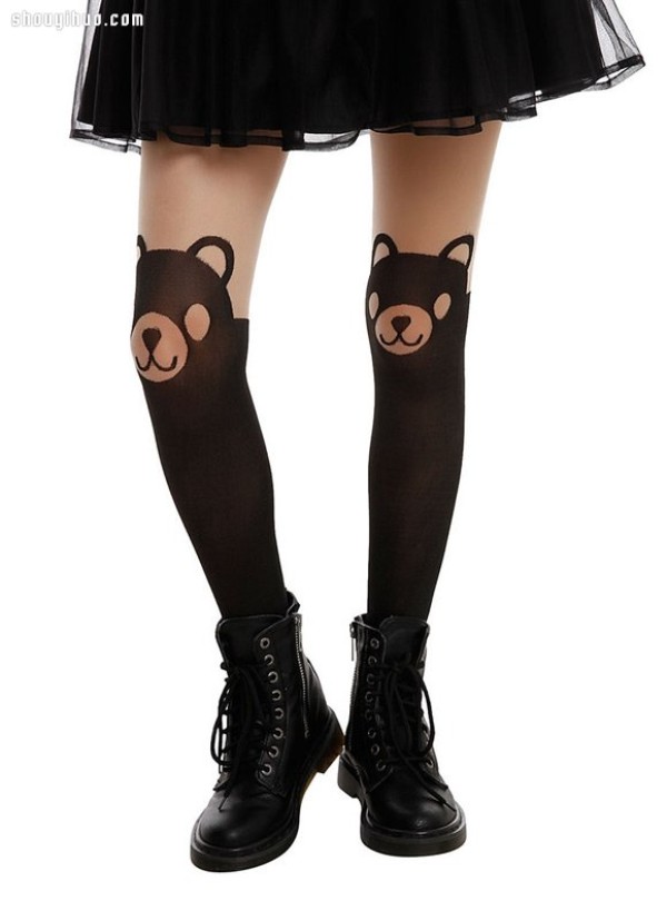 Classic Disney animated character stockings look slim and fashionable