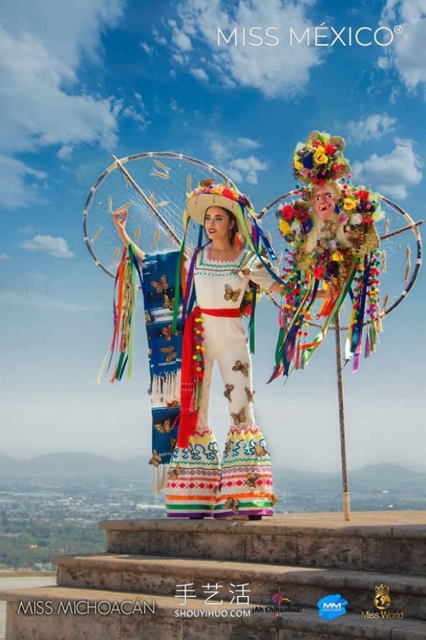 Miss Mexico wears traditional clothes to shoot fashion shoots, gorgeous and stunning! 