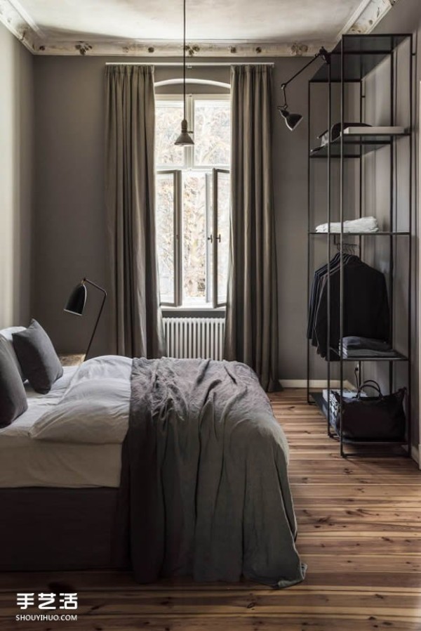 The Romantic Renovation of an Old Apartment in Berlin in the 19th Century by the Germans